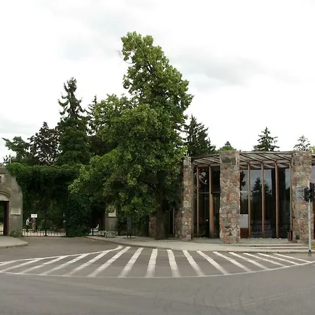 Strefa Kampinos Alojamento de Turismo Selvagem *